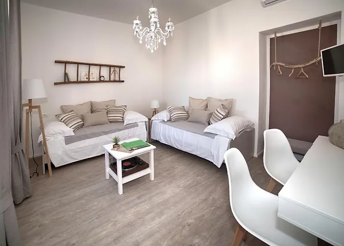 Bed and breakfast Amarti 4*